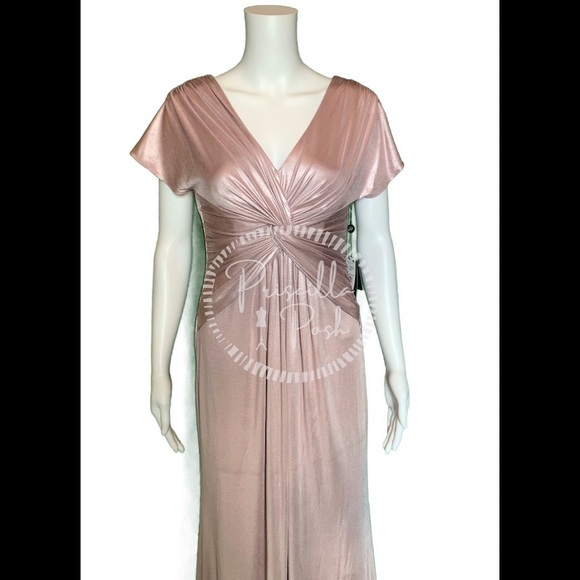 NWT ADRIANNA PAPELL Metallic Twist Cap Sleeve Gown - Picture 15 of 15